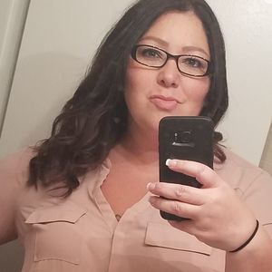 Meet your Posher, Esperanza